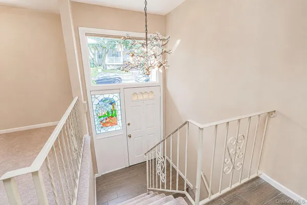 17 MURRAY PL