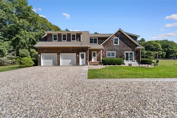 66 WOODLAWN AVE