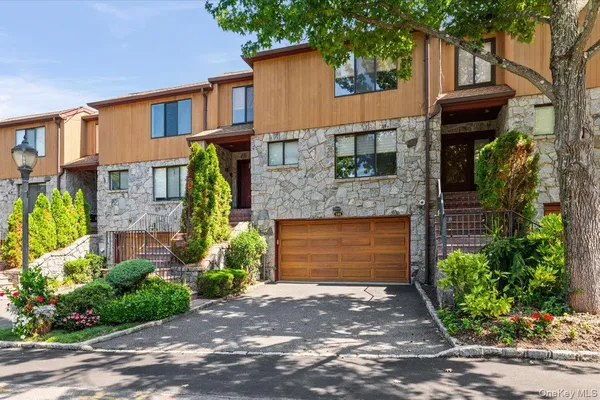 144 THE CRESCENT CRES