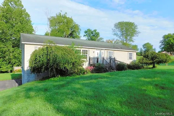 1566 ALBANY POST RD