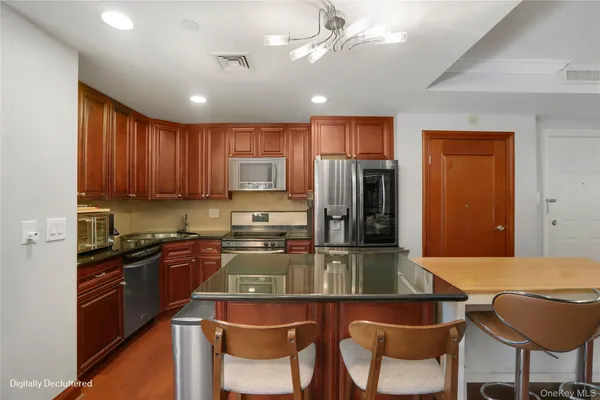 3871 AMBOY RD 101