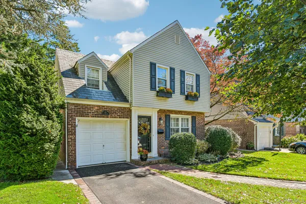 20 REVERE DR