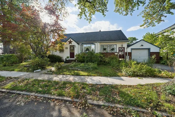 64 COLLFIELD AVE