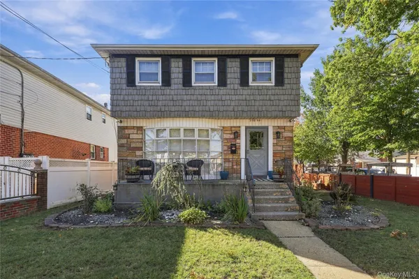 259-04 149TH AVE