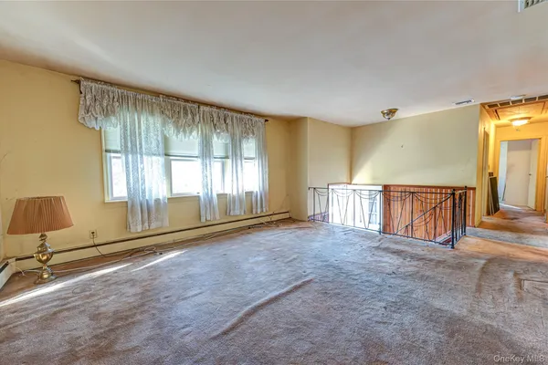 211 MATTHEWS RD
