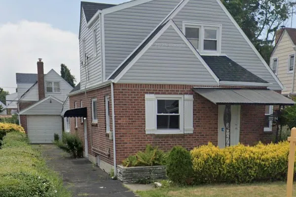 227-54 113TH DR