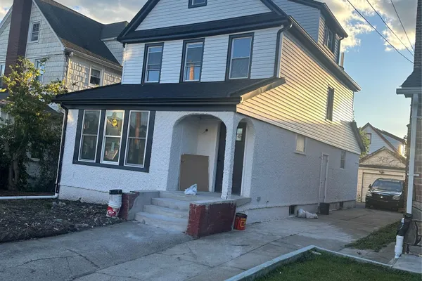 104-42 204 ST