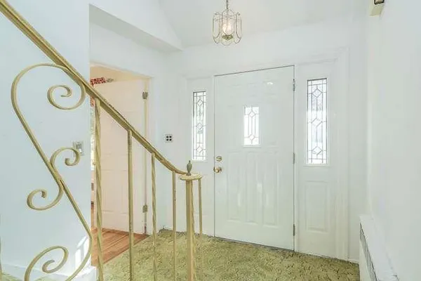 33 CRAFT AVE