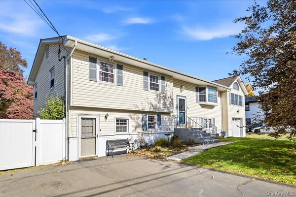 32 GILMORE DR
