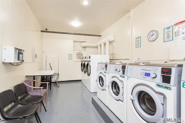 41-67 JUDGE ST 1J