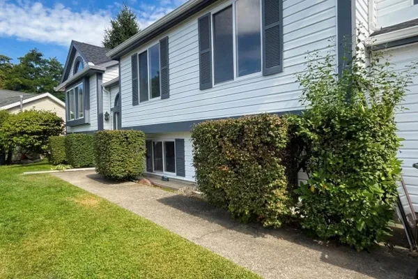 10 VICTOR RD