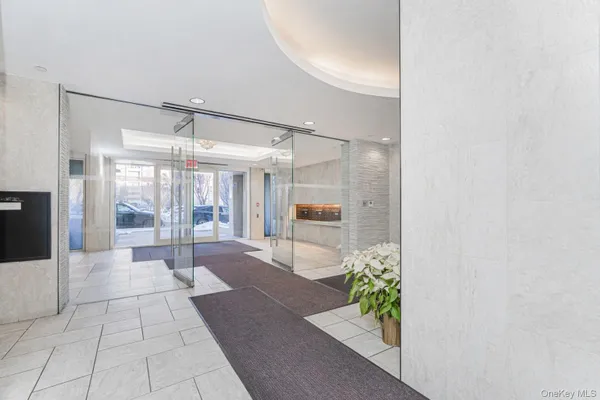 50 OCEANA DR 3D