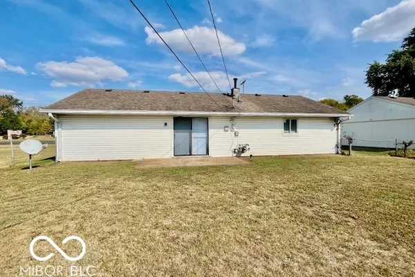 116 LIND DR