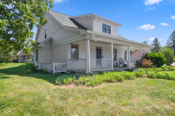 348 CREEKBEND LN