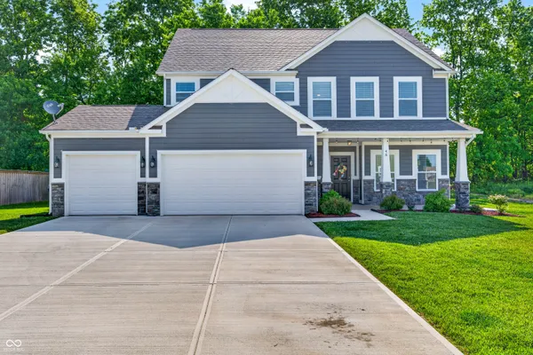 48 MANCHESTER DR