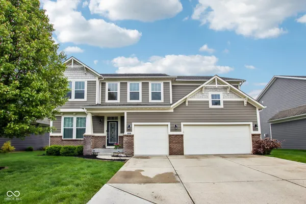 133 BENTREE BLVD