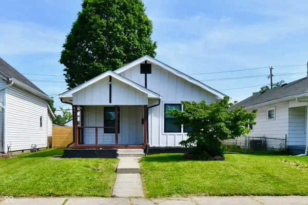 1550 HOEFGEN ST