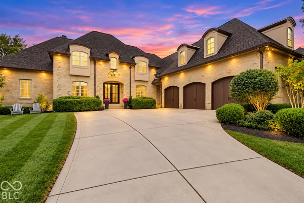15479 HIDDEN OAKS LN