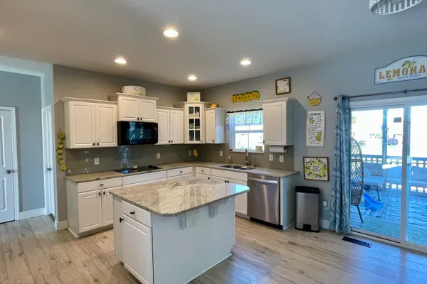 4022 SUNNYSIDE CT