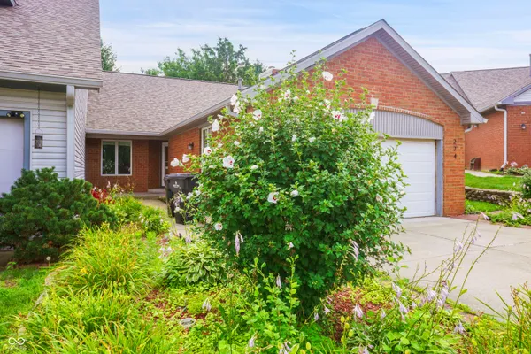 274 GOLF CT