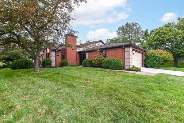 2066 OAK RUN CT