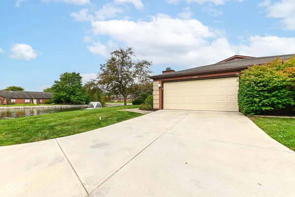 2066 OAK RUN CT