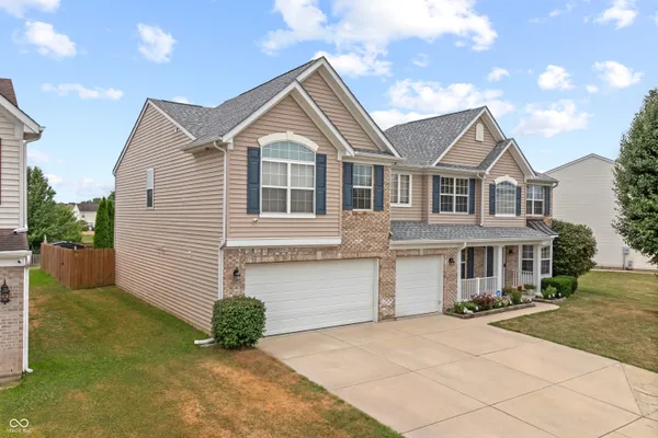 3650 PICKWICK CIR