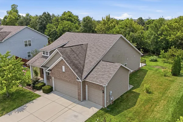 8922 N SPRINGVIEW DR