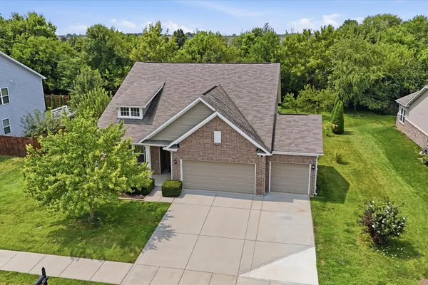 8922 N SPRINGVIEW DR