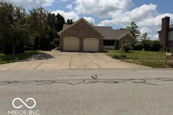 1019 MOUNT VERNON DR