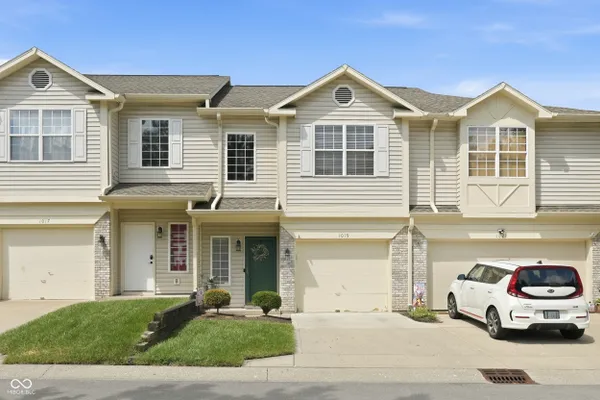 1019 GROVEWOOD DR