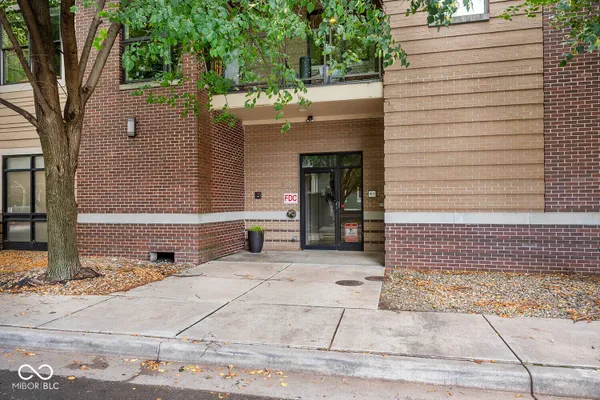 233 E ST JOSEPH ST 3H