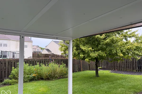 613 BROOKLINE DR