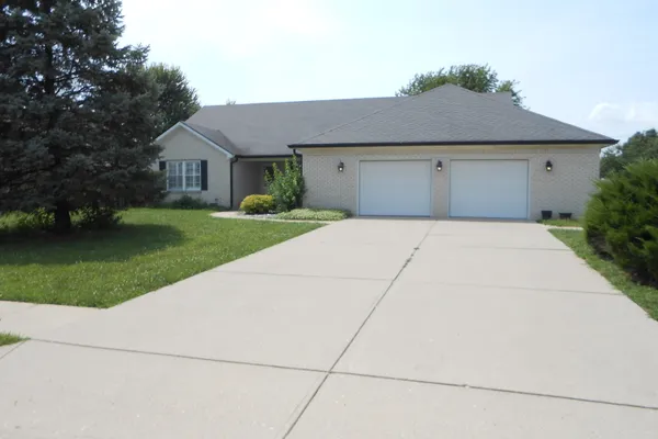 4140 S DANITA CT