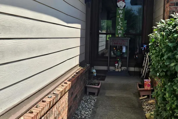 563 CIELO VISTA CT