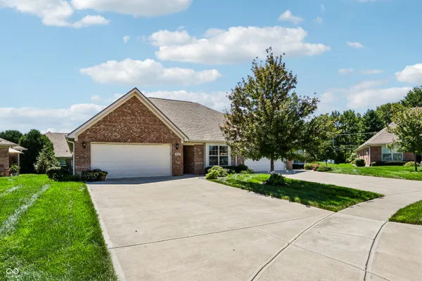 4935 W HARRISBURG CT