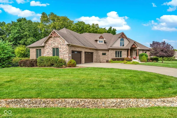 4202 WHITETAIL WOODS DR