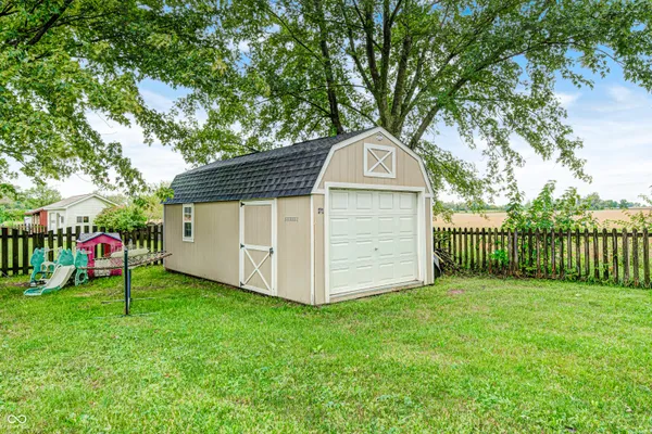 2616 E COUNTY RD