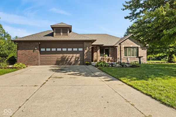 1360 KANTERBURY LN
