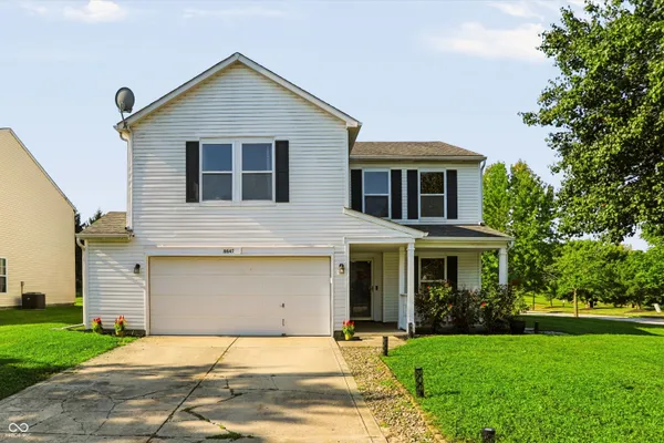 8647 BLOOMING GROVE DR