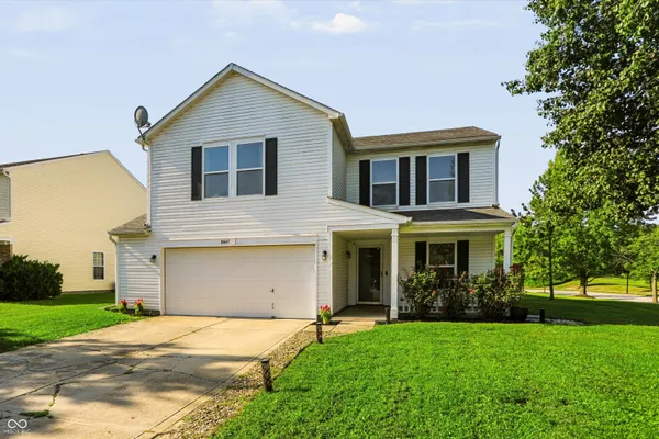 8647 BLOOMING GROVE DR