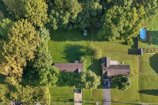 1586 E COUNTY RD