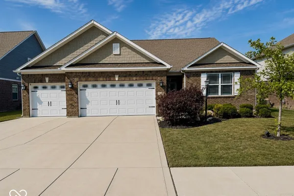 6262 DUGAN DR
