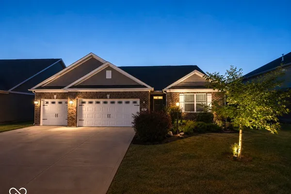 6262 DUGAN DR