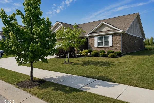 6262 DUGAN DR