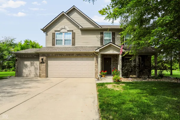 5722 W WOODSTOCK TRL