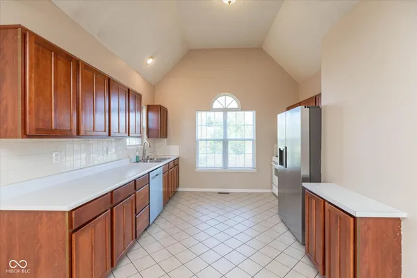 1200 MATTHEWS CT