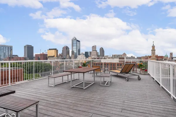 430 N PARK AVE 104
