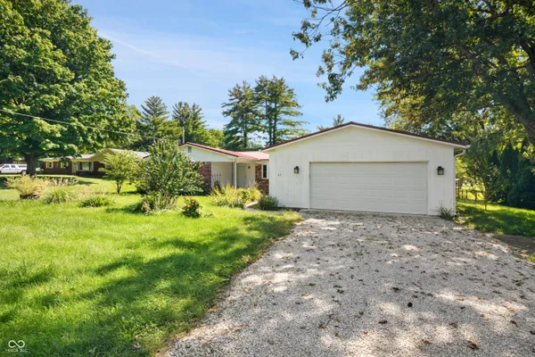 63 E COUNTY RD
