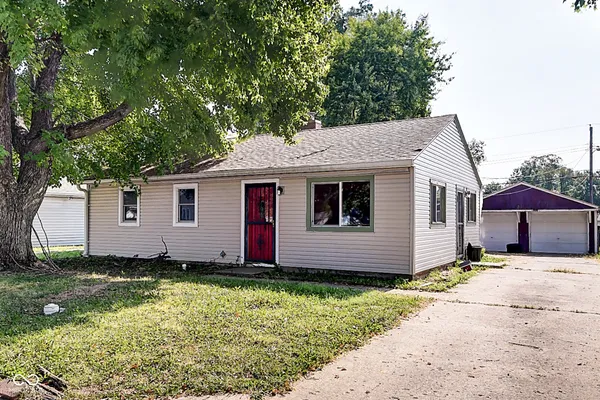 3333 W MOORESVILLE RD